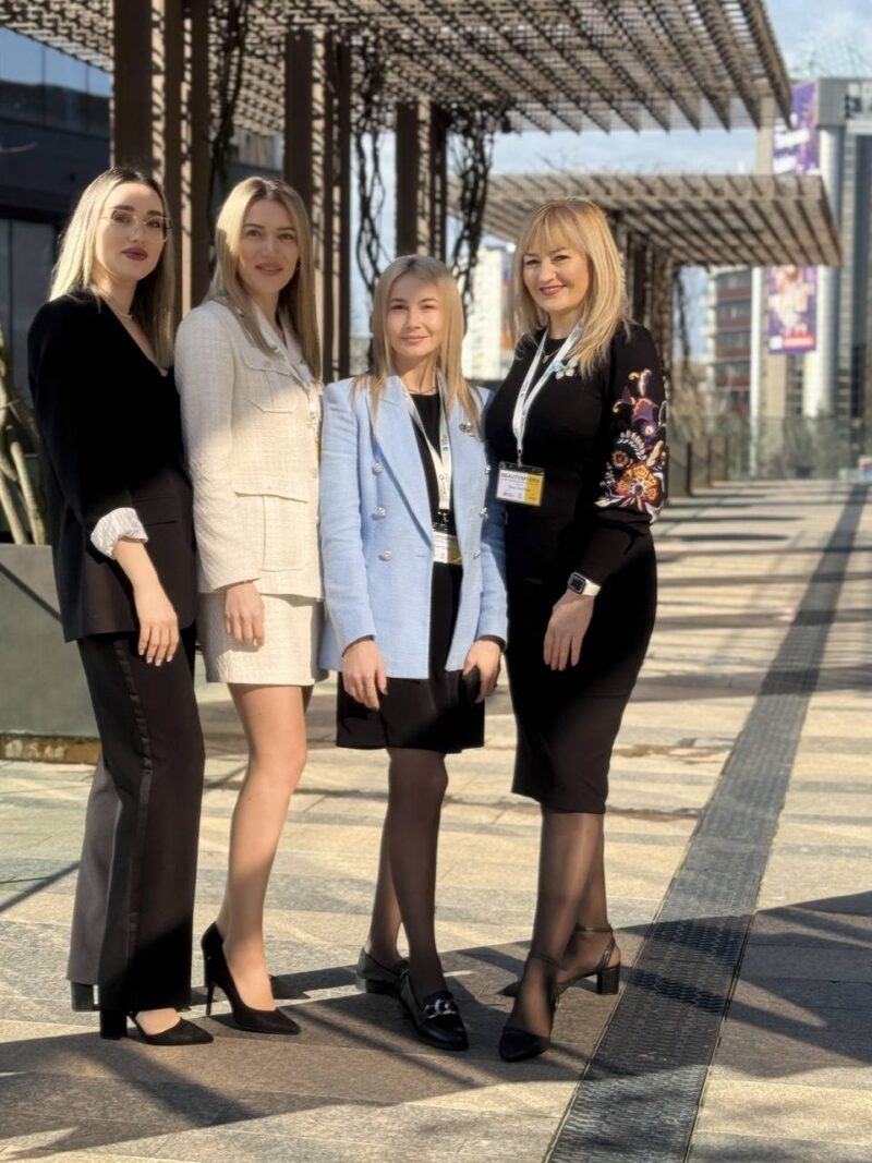 Міжнародний саміт косметології в Руминії Яна Осадча